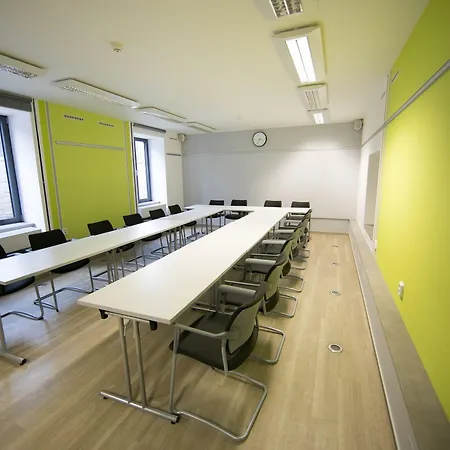 Golfi מלון פודבראדי